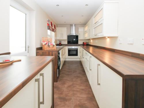 Colliery Cottage — 4-Star Luxury Hotel in Shoreham-By-Sea, United Kingdom