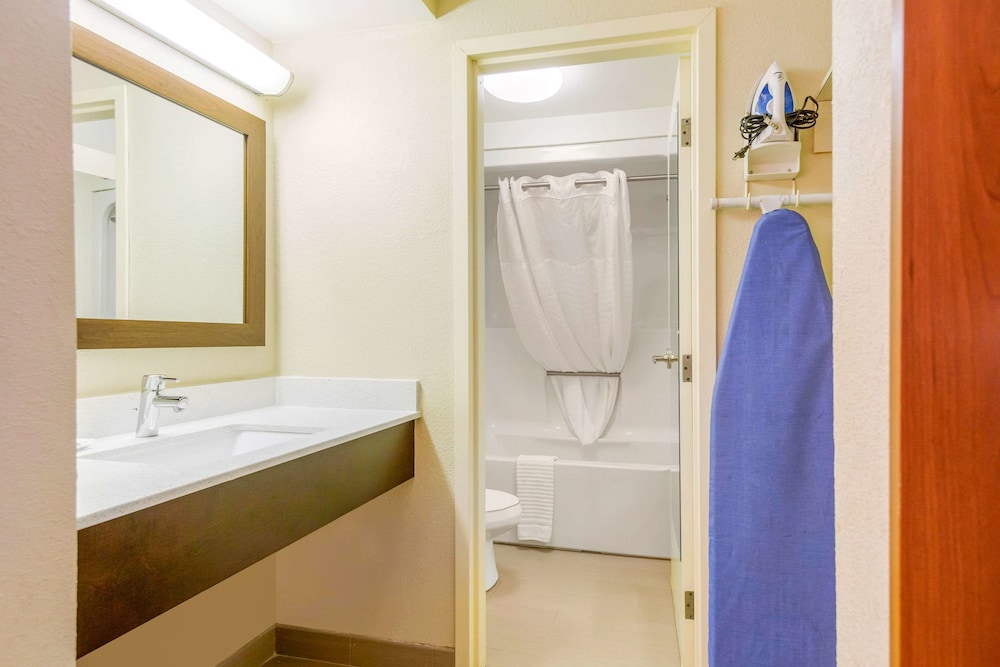 Quality Inn & Suites Olde Town - photo 26