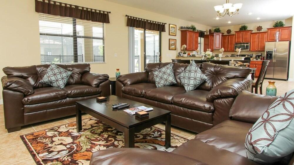 Hotel 1424 Thunderbird Road - photo 13