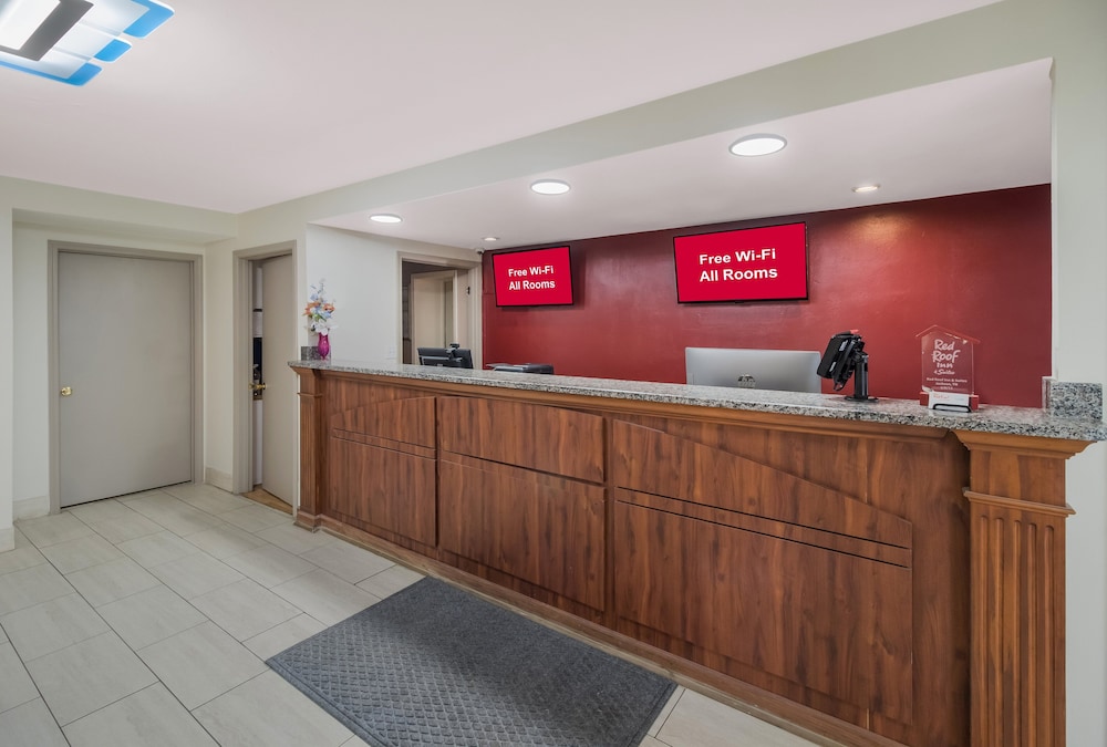 Red Roof Inn & Suites Jackson TN - photo 5