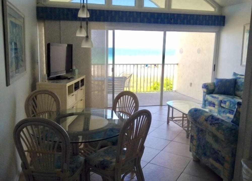 Coconuts Beach Resort - photo 38