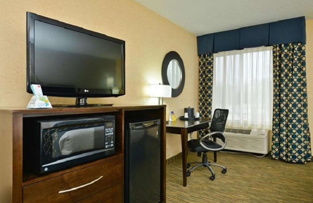 Best Western Plus Coldwater Hotel - photo 13