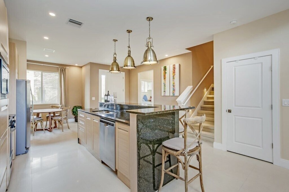 Modern Magic Village Resort Townhouse 7620 - photo 15