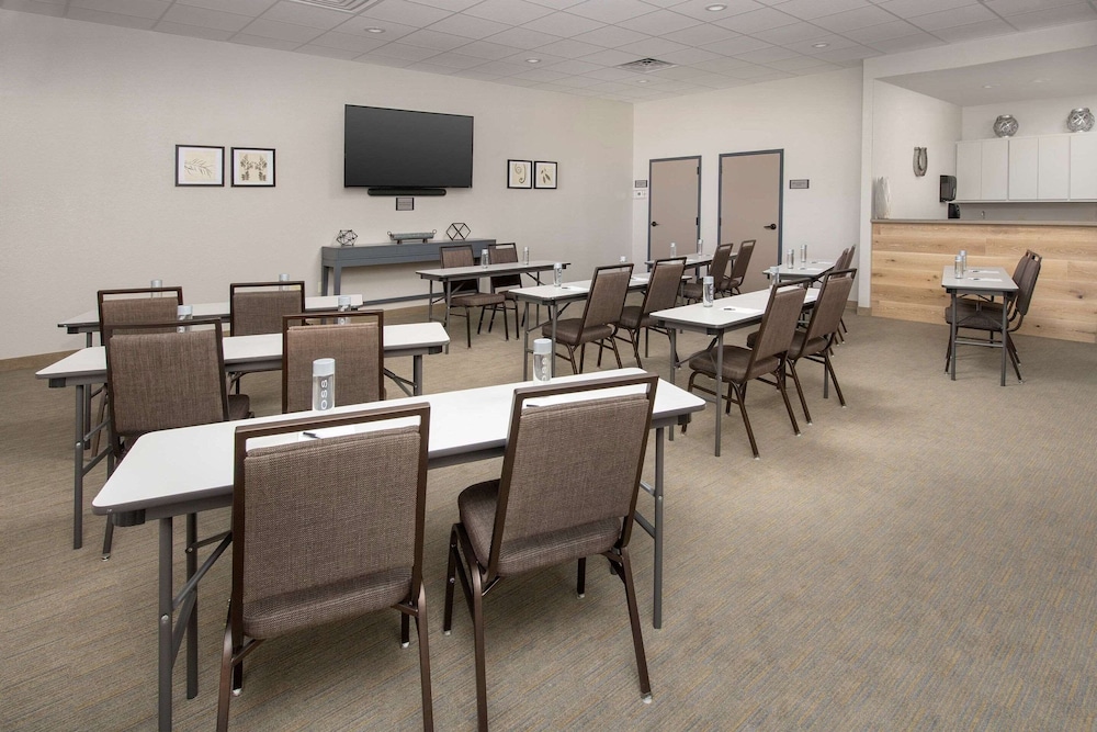 Country Inn & Suites by Radisson Houston Intercontinental Airport East TX - photo 19