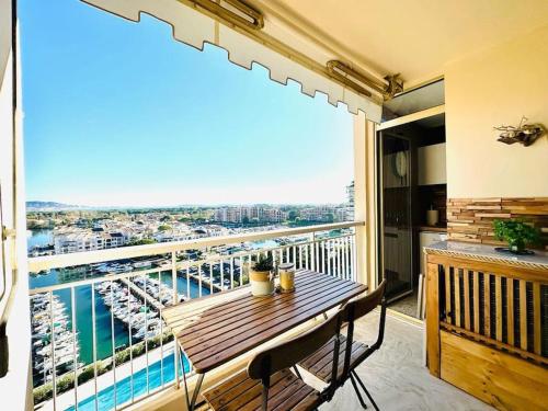 Studio Baie Cannes Golf Piscine Mer - carbon neutral hotel in Mandelieu-La-Napoule