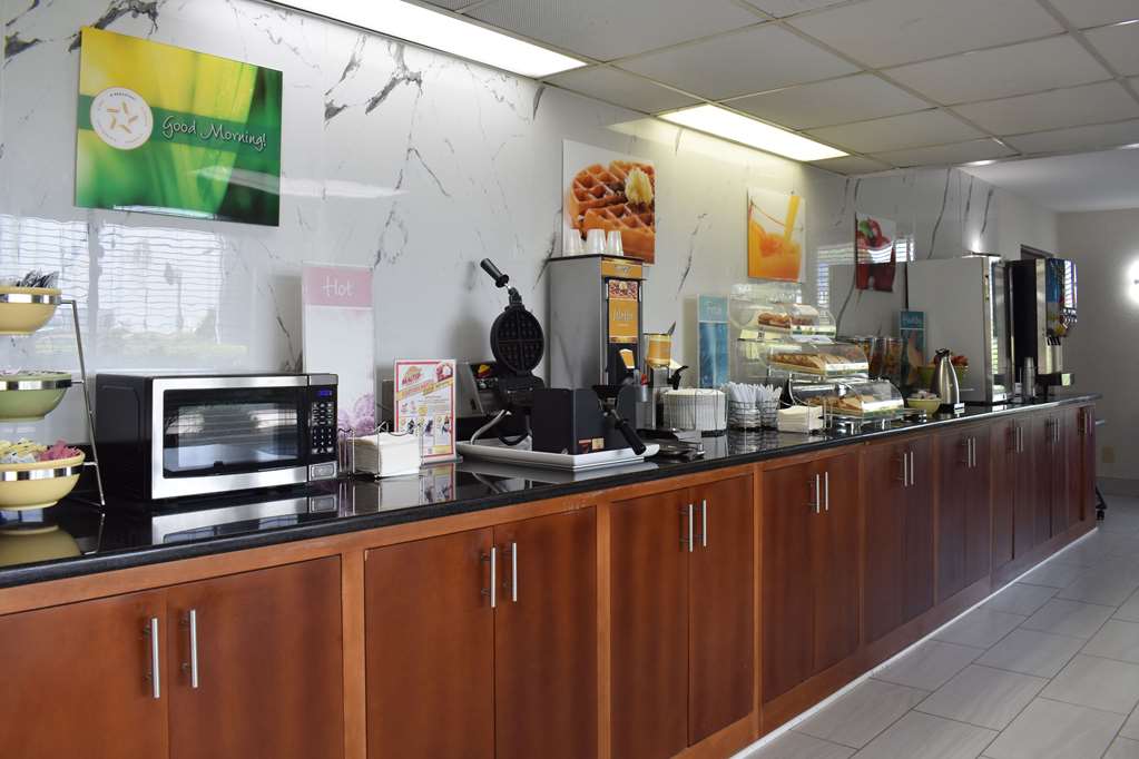 Quality Inn Manning I 95 - photo 22