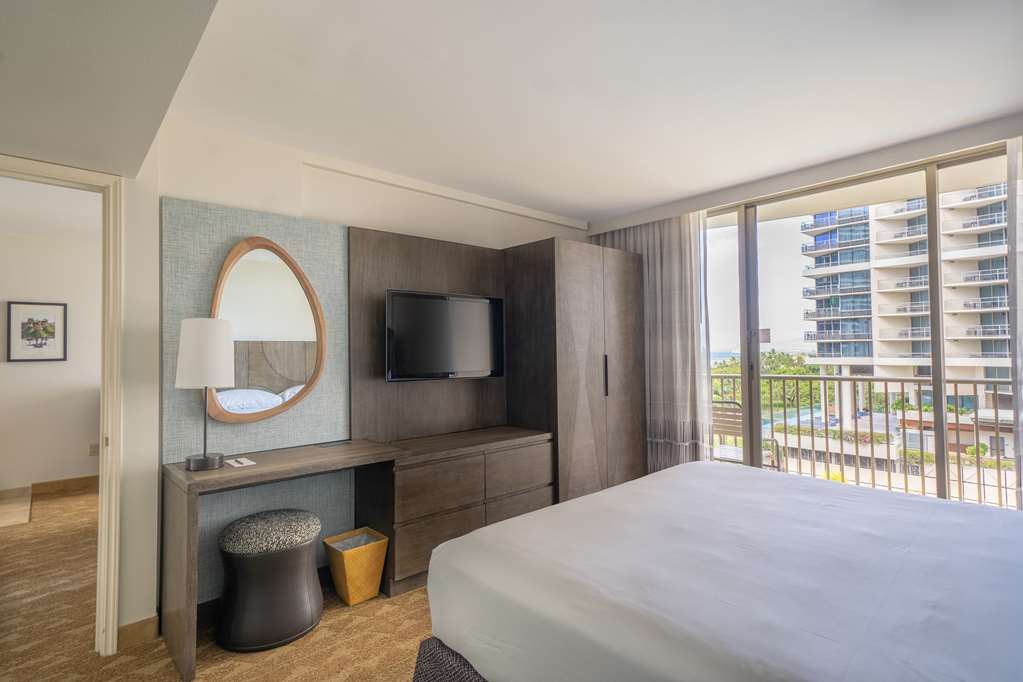 Embassy Suites by Hilton Waikiki Beach Walk - photo 52