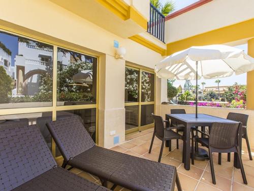 Romana Playa 323 Apartment by GHR Rentals — 4-Star Luxury Hotel in Marbella, Spain