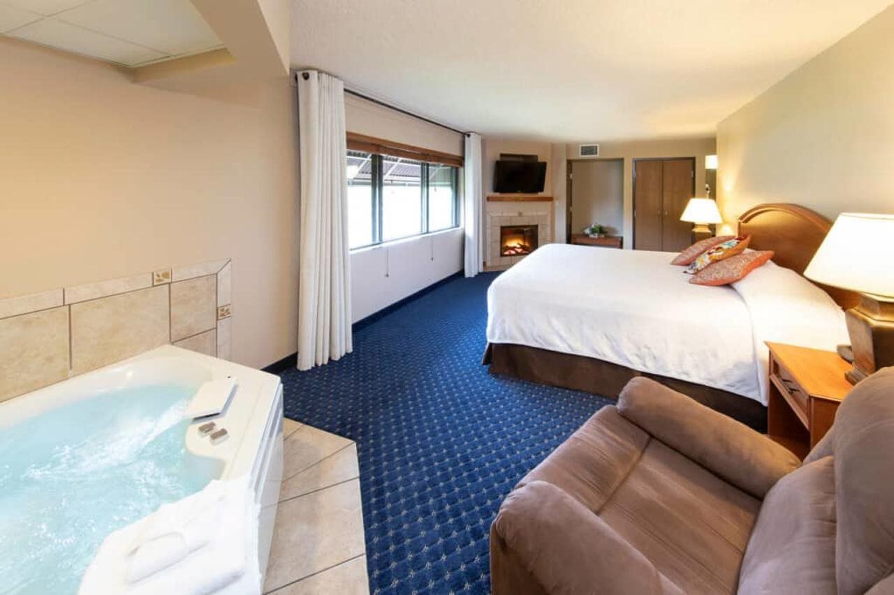 Hotel Glenwood Springs - photo 18