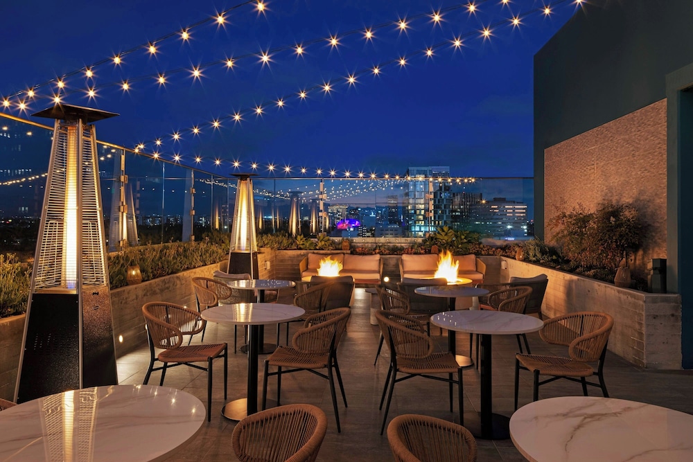 AC Hotel by Marriott Beverly Hills - photo 18