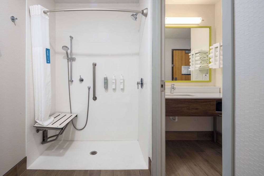 Hampton Inn Kalispell - photo 58