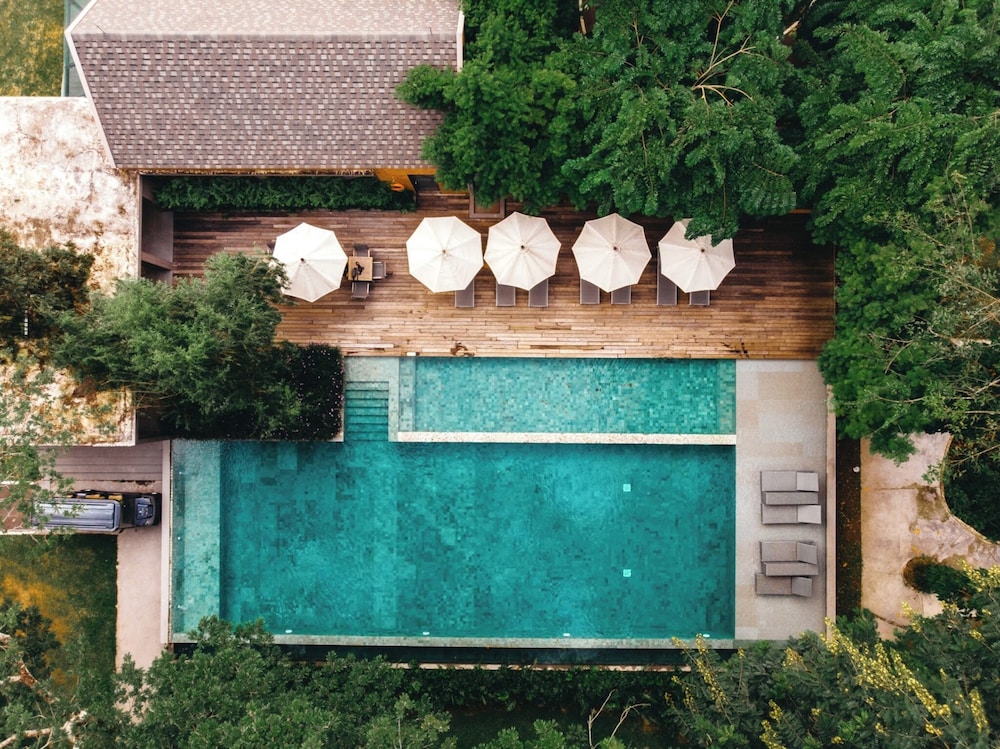Flora Creek Resort & Garden Chiang Mai — 4-Star Luxury Hotel in Chiang Mai, Thailand