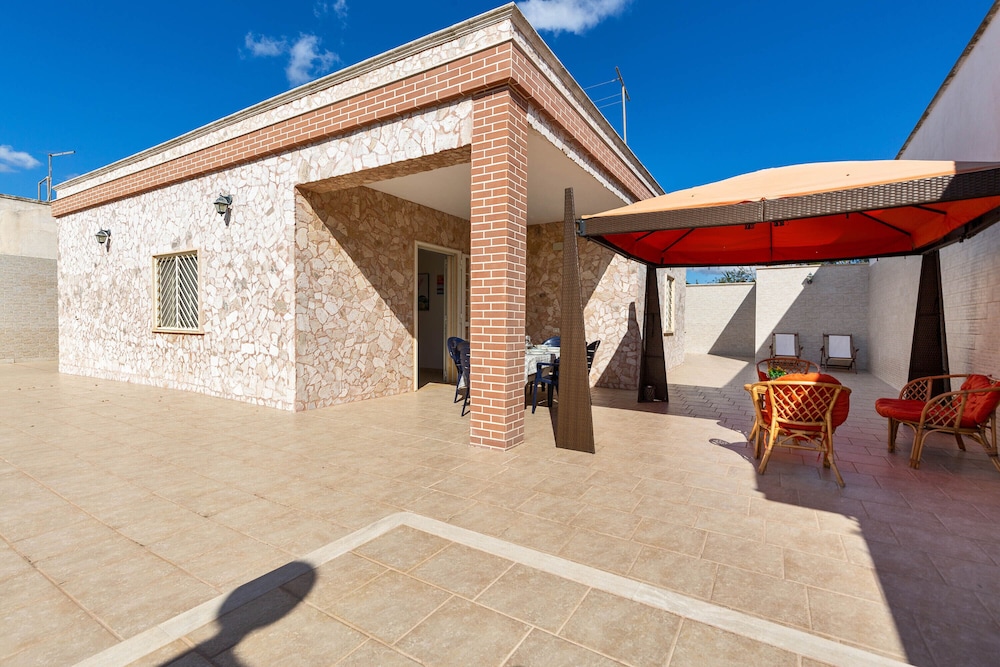 2100 Villetta Martina — 4-Star Luxury Hotel in Porto Cesareo, Italy