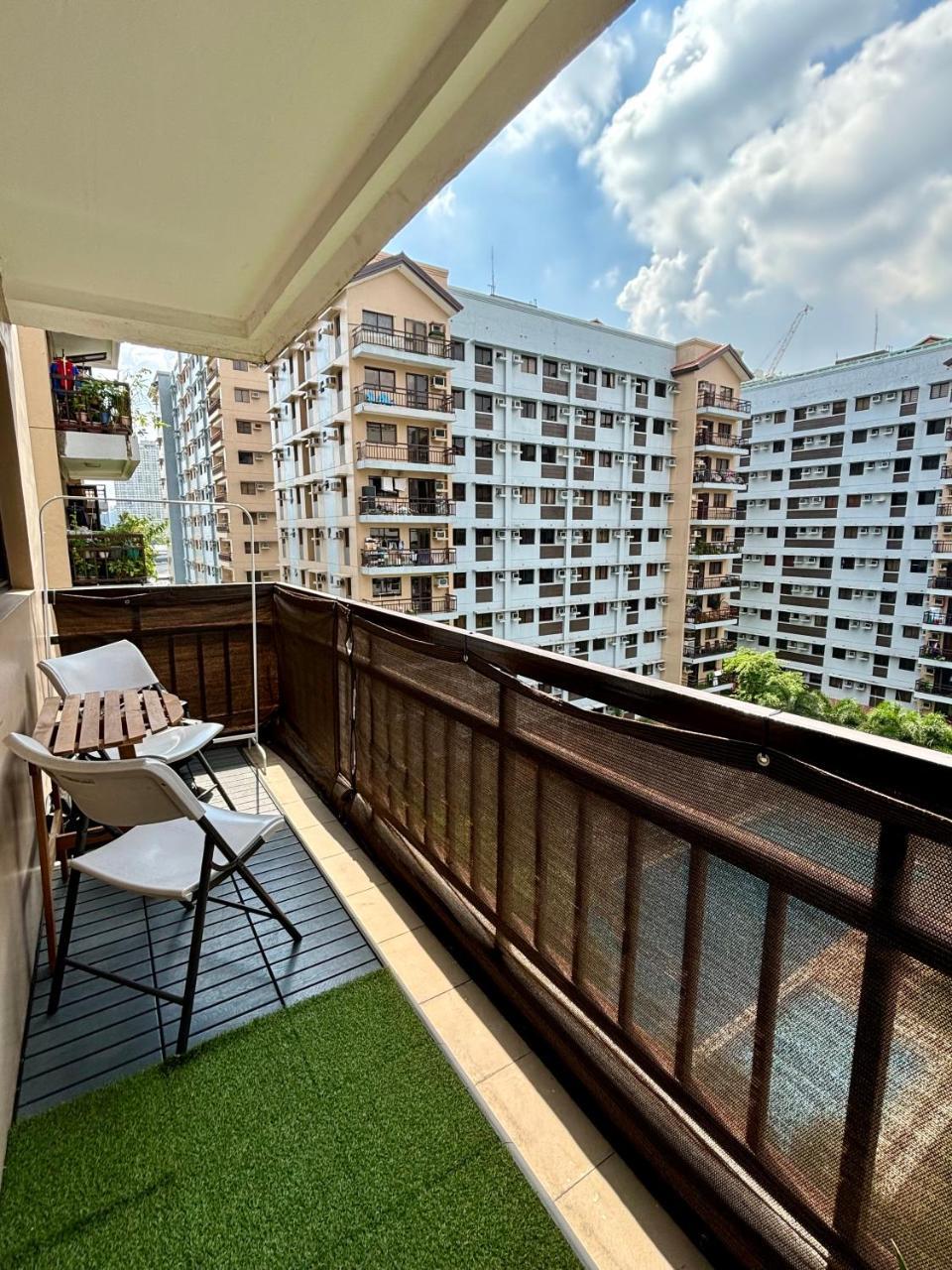 Cozy And Quiet Space with Pool Access - carbon neutral hotel in Quezon