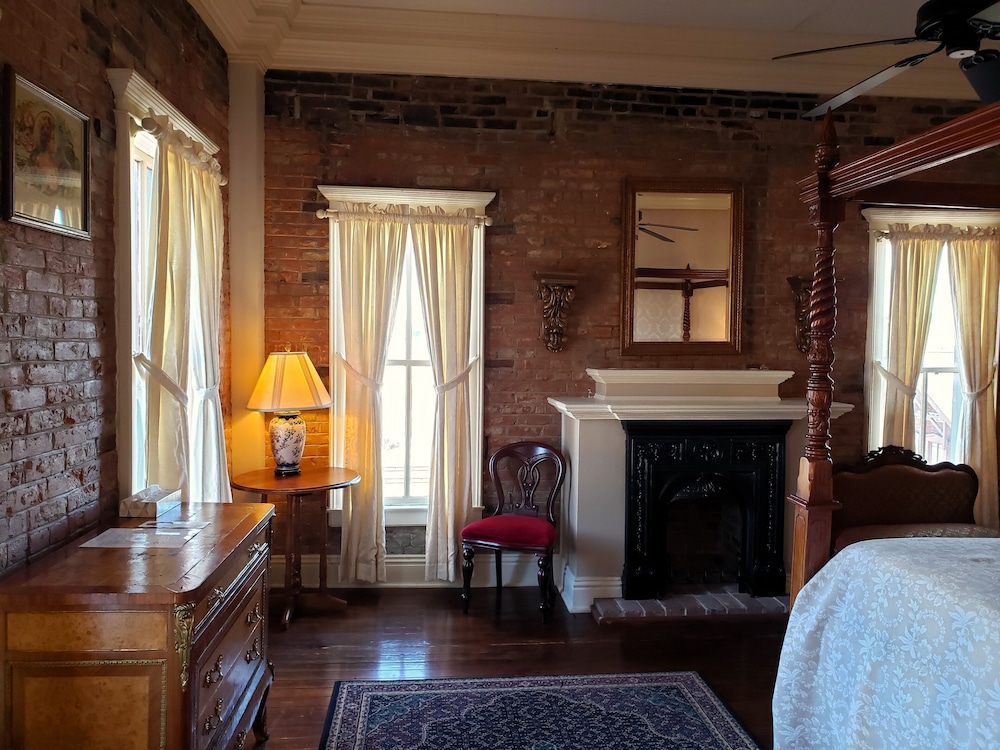 Iron Horse Hotel - photo 15