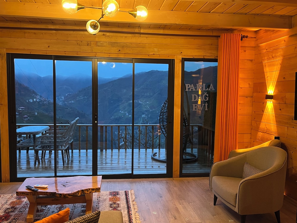 Parla Dağ Evi - last minute hotel in Camlihemsin