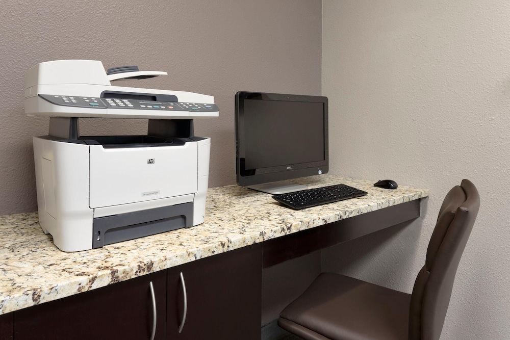 Country Inn & Suites by Radisson Brunswick I 95 GA - photo 22