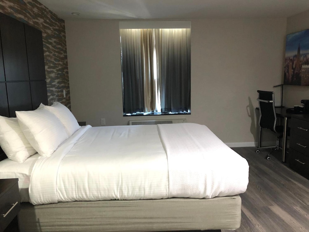 Hotel Nirvana - photo 9
