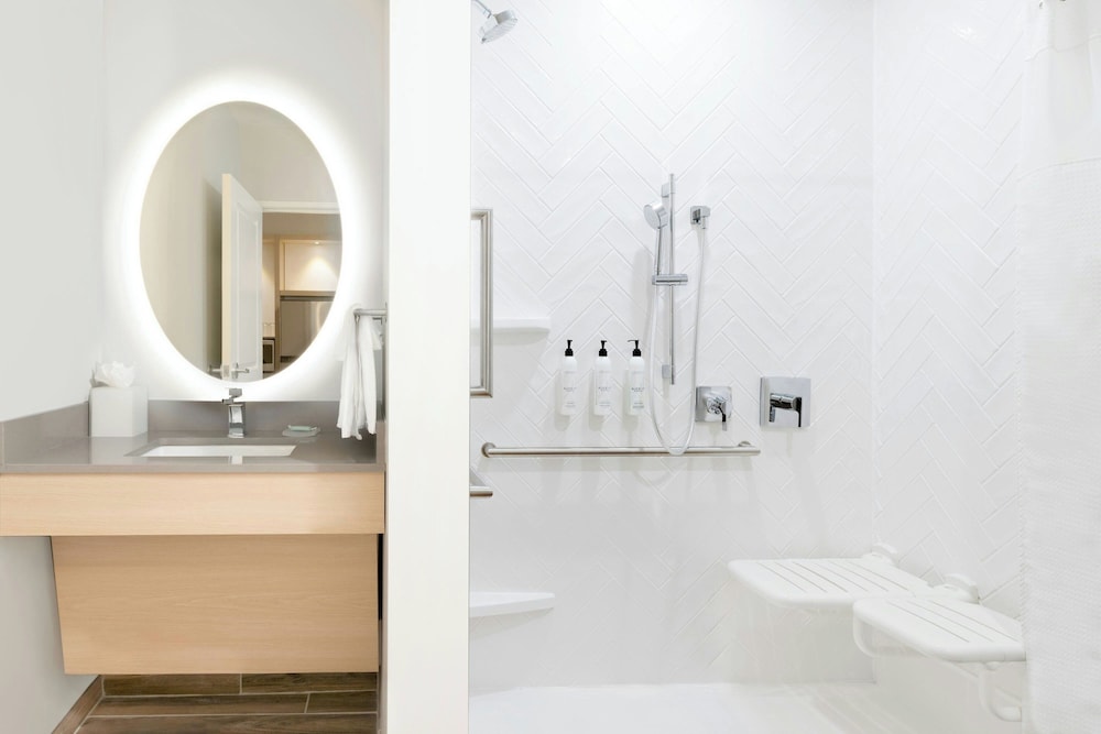 TownePlace Suites by Marriott Holland - photo 17