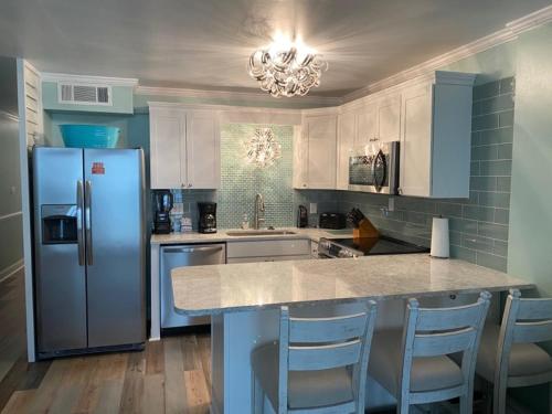 Royal Garden Resort 514 2 Bedroom Condo by RedAwning in Murrells Inlet, United States