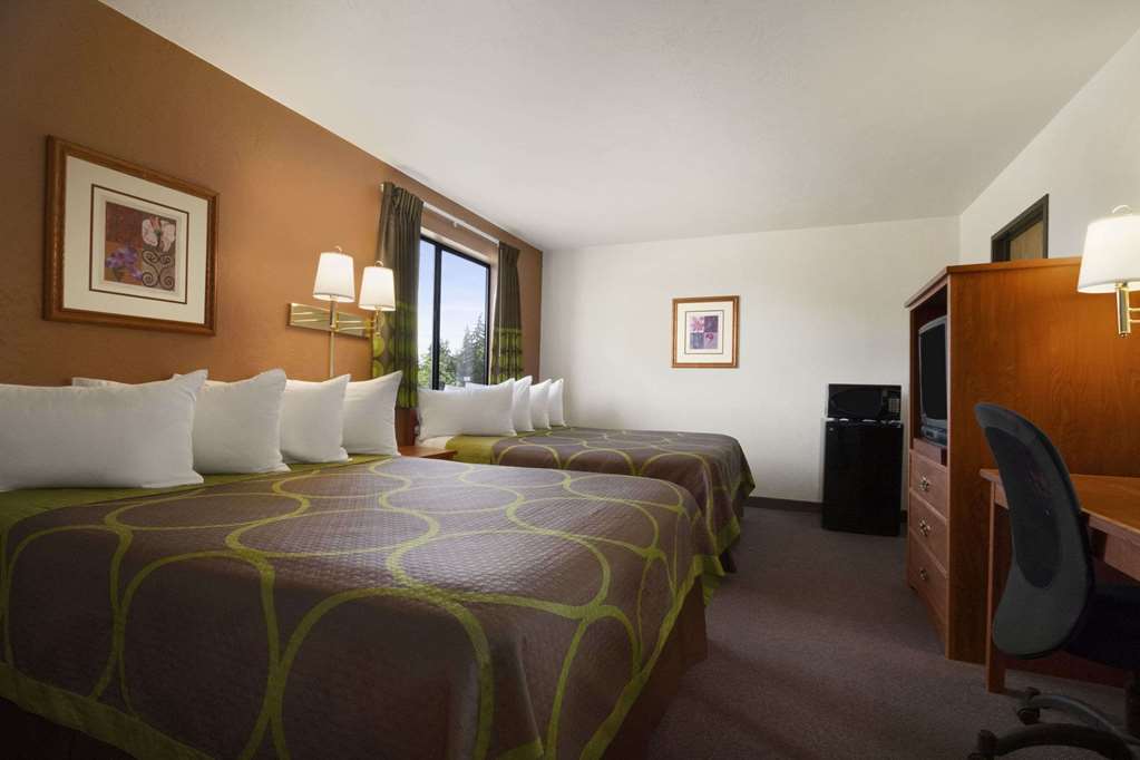 Super 8 by Wyndham Port Angeles at Olympic National Park - photo 10