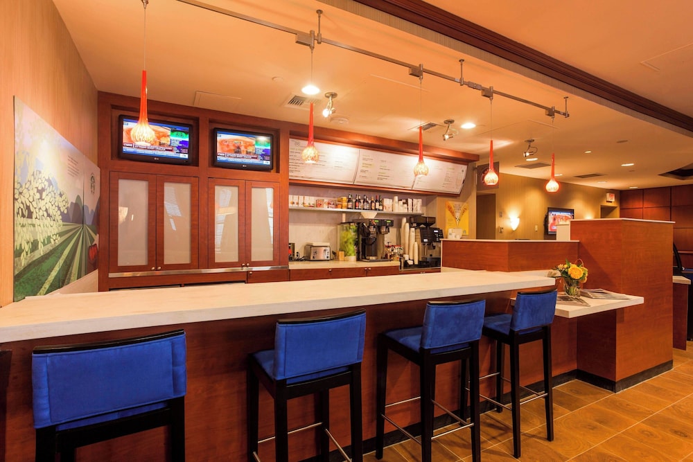 Courtyard by Marriott Boston Copley Square - photo 26