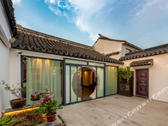Suzhou.Not far - last minute hotel in Suzhou