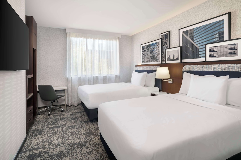 DoubleTree by Hilton Long Island City NY - photo 11