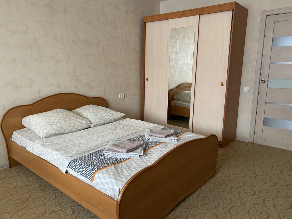 Prostornaya Trekhkomnatnaya Flat 22255505 — Karasuk