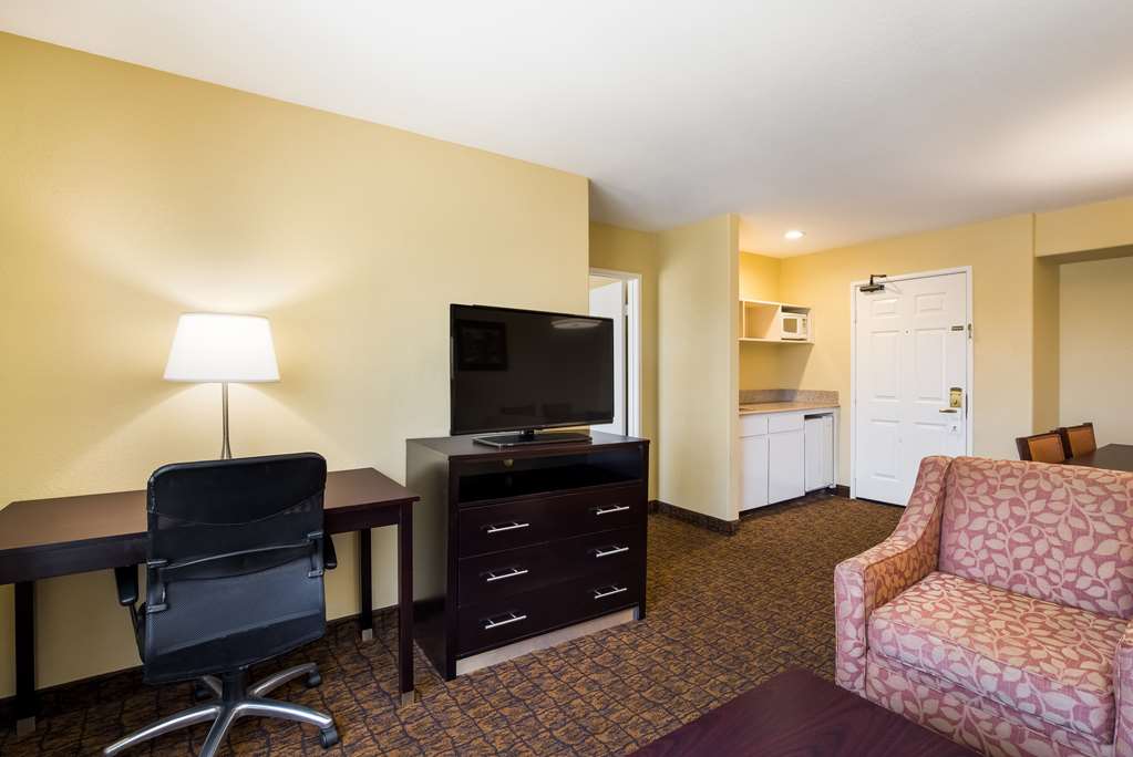 Best Western Escondido Hotel - photo 11