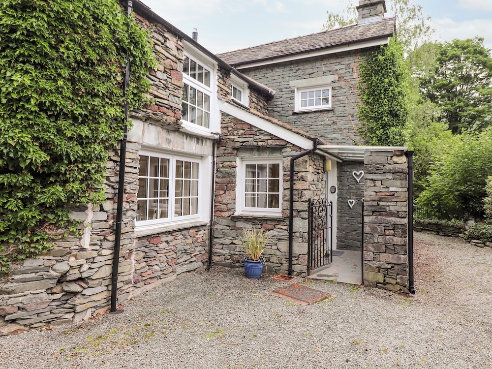 Holly Cottage — 4-Star Luxury Hotel in Ambleside, United Kingdom