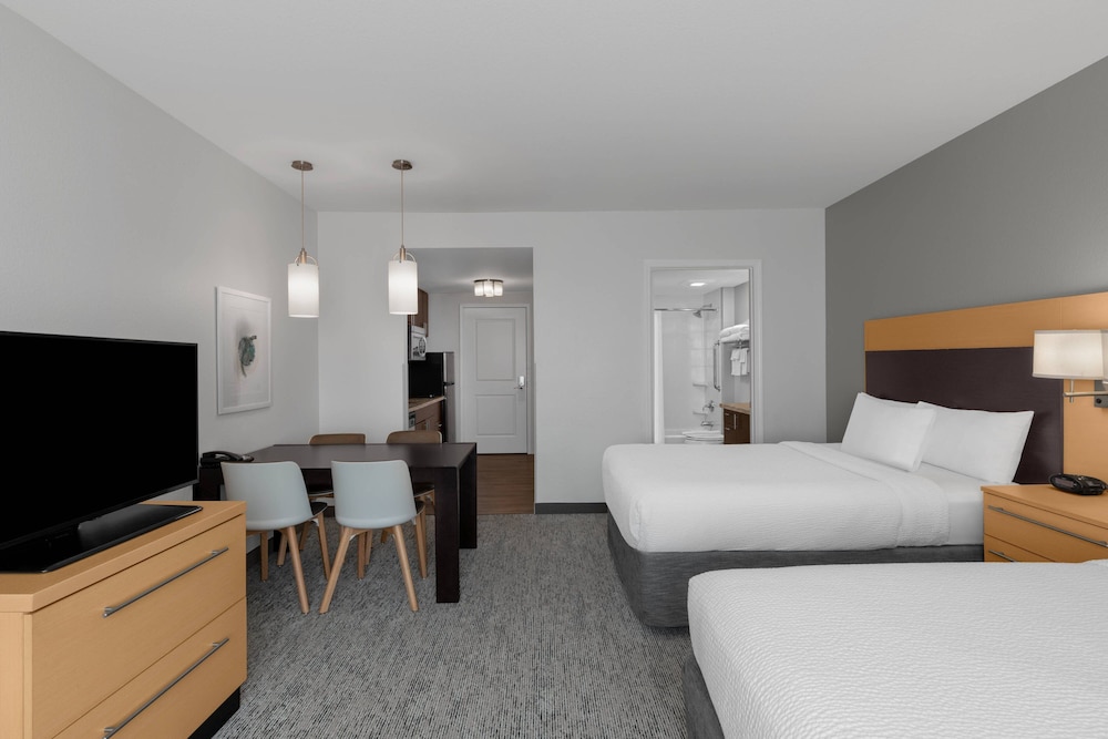 TownePlace Suites by Marriott Denver Airport at Gateway Park - photo 17
