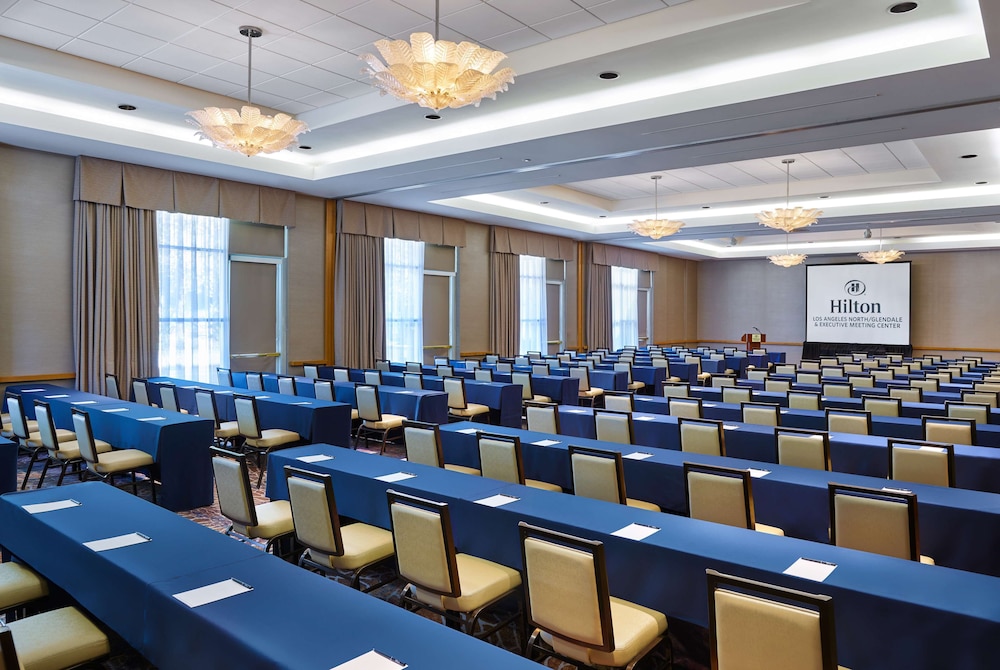 Hilton Los Angeles North Glendale & Executive Meeting Center - photo 35