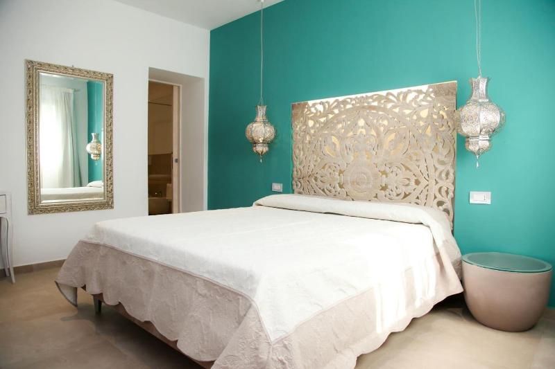 Hypnos Boutique Hotel in San Teodoro, Italy