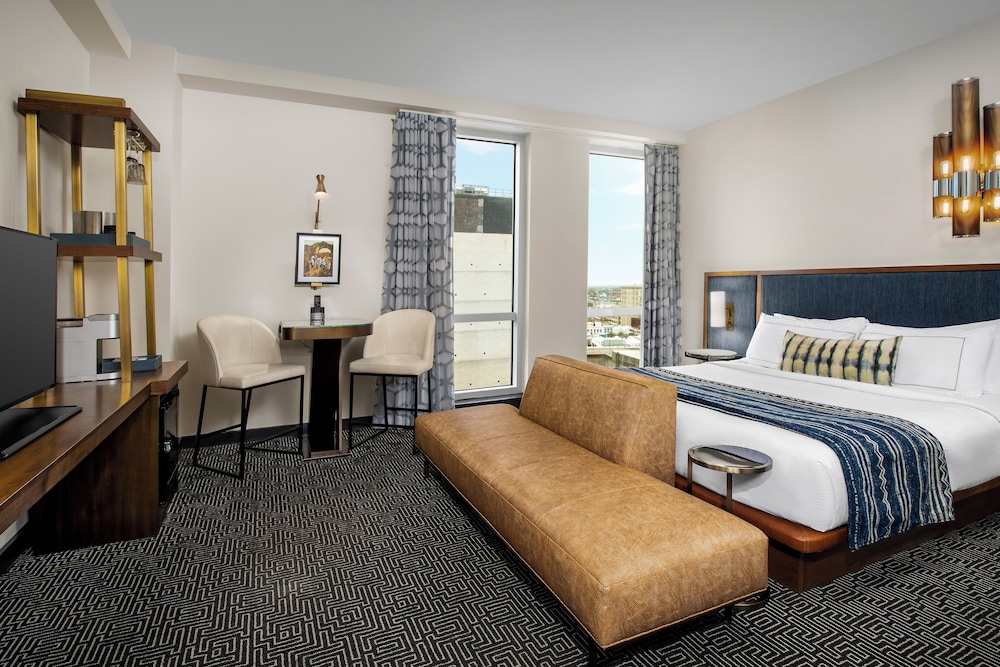 The Troubadour Hotel New Orleans Tapestry Collection by Hilton - photo 16
