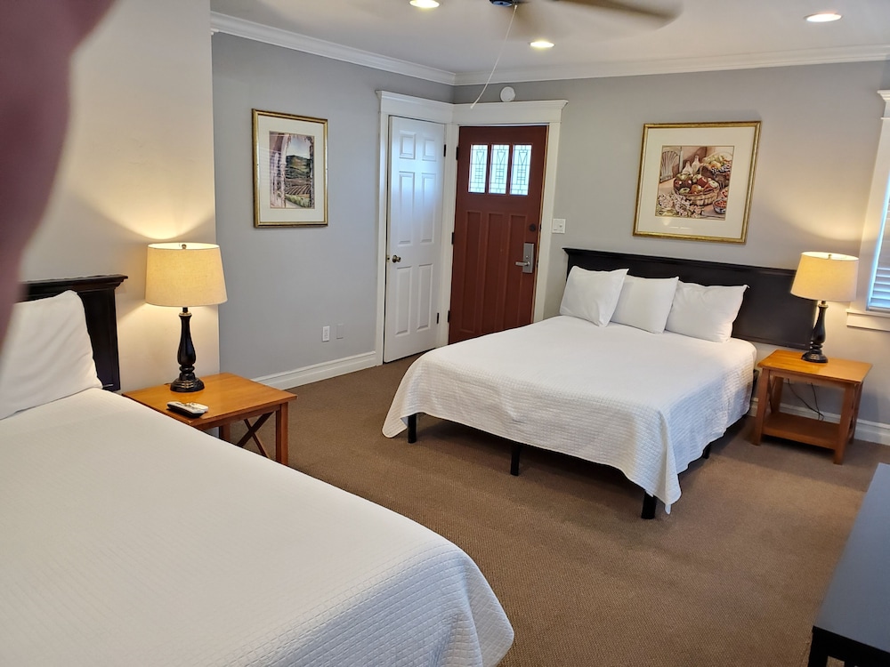 Coronado Island Inn - photo 12