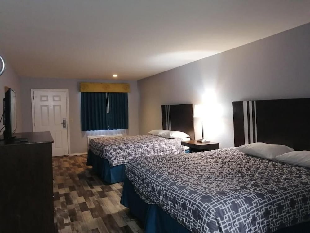 Riata Inn Crystal City - featured photo