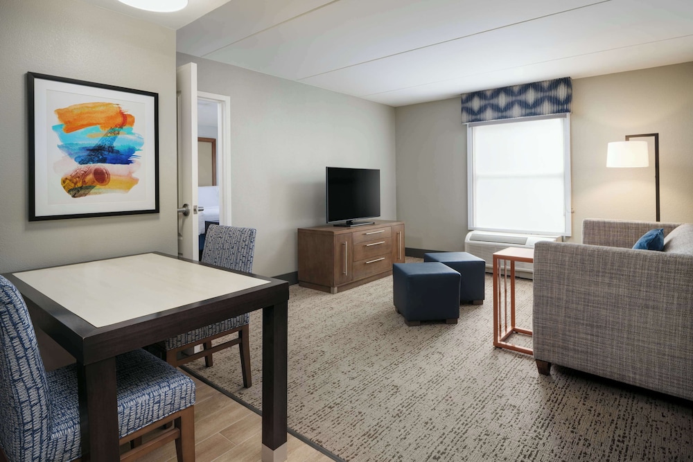 Hampton Inn & Suites Memphis East Germantown Area - photo 37