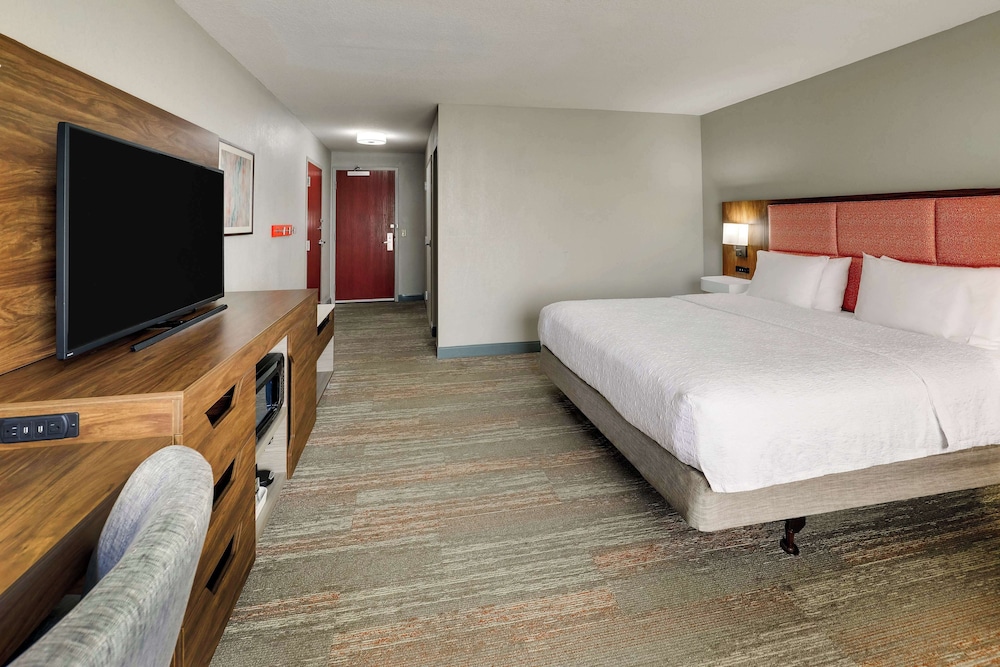 Hampton Inn & Suites St. Louis Edwardsville - photo 12