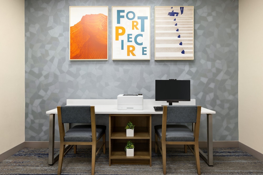 Holiday Inn Express Hotel & Suites Fort Pierce West by IHG - photo 32