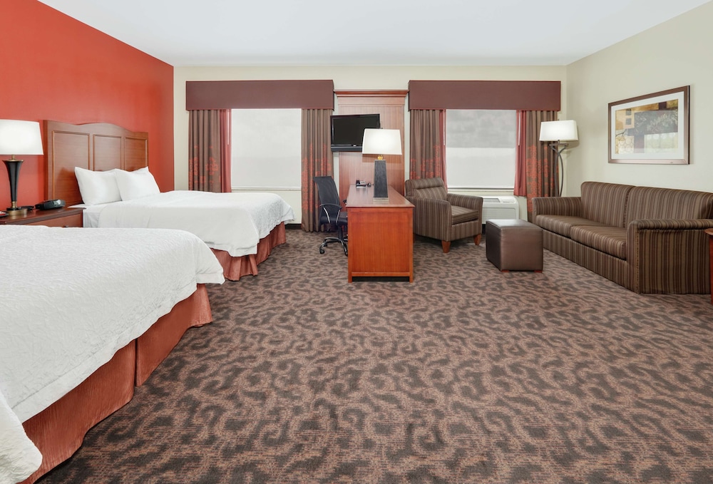 Hampton Inn and Suites Fort Worth Forest Hill - photo 7