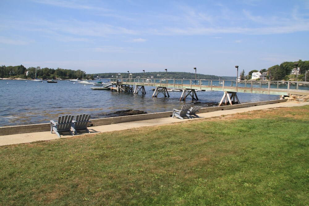 Bluebird Ocean Point Inn - photo 74