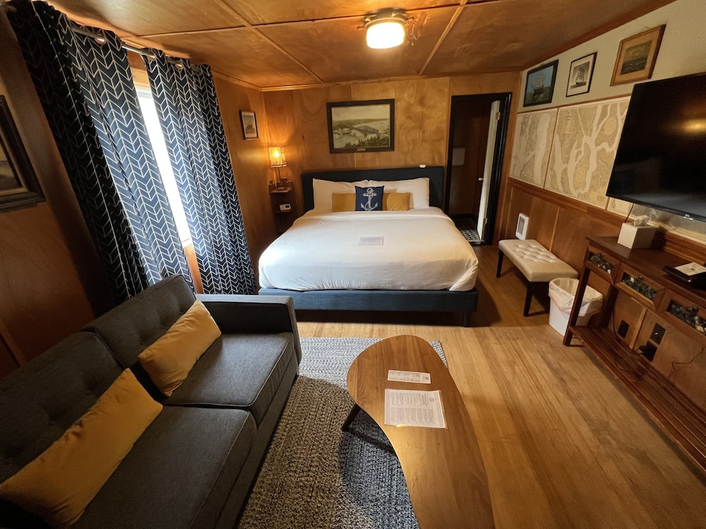Anchor Inn Resort - photo 30