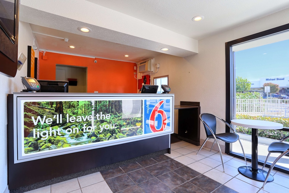 Super 8 by Wyndham Walnut Creek - photo 12