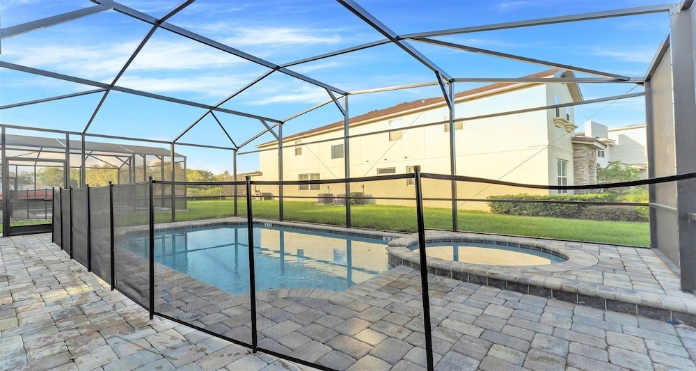 Family Oasis: Pool Jacuzzi & Resort Access - photo 33