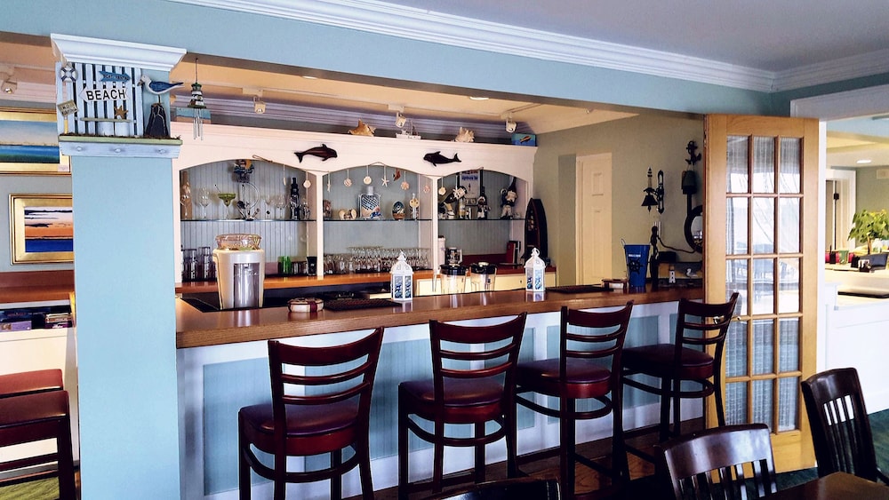 Surfside Hotel and Suites - photo 21
