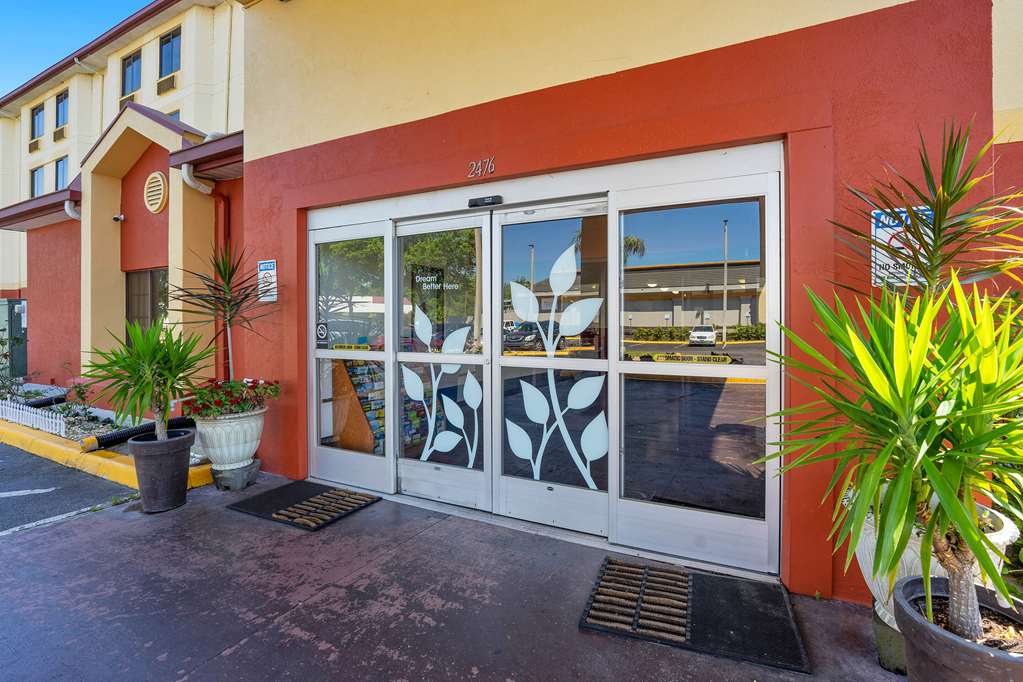 Wingate by Wyndham Leesburg Florida - photo 2