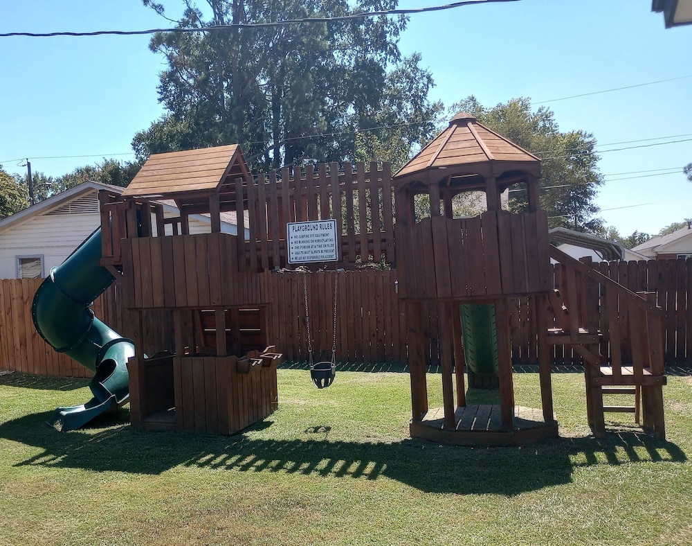 Yellow Diamond Inn - photo 36