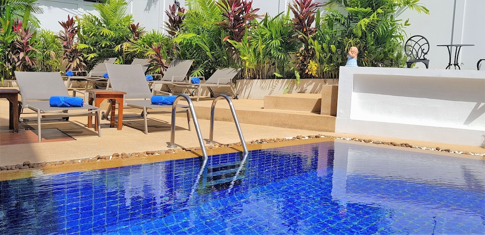 Karon Beach Pool Hotel - carbon neutral hotel in Phuket