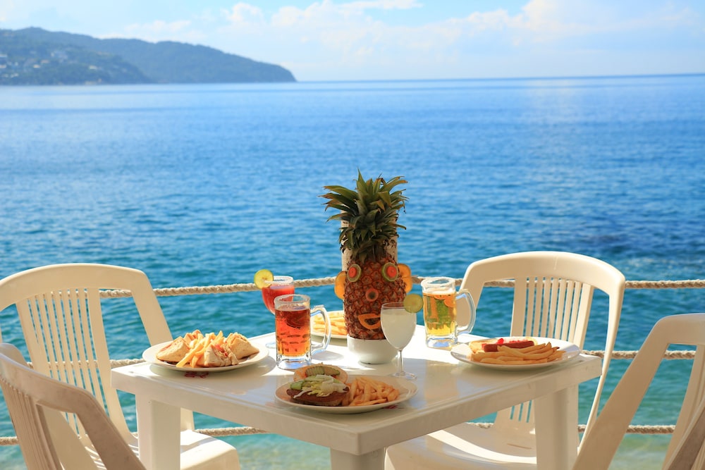 Snack bar